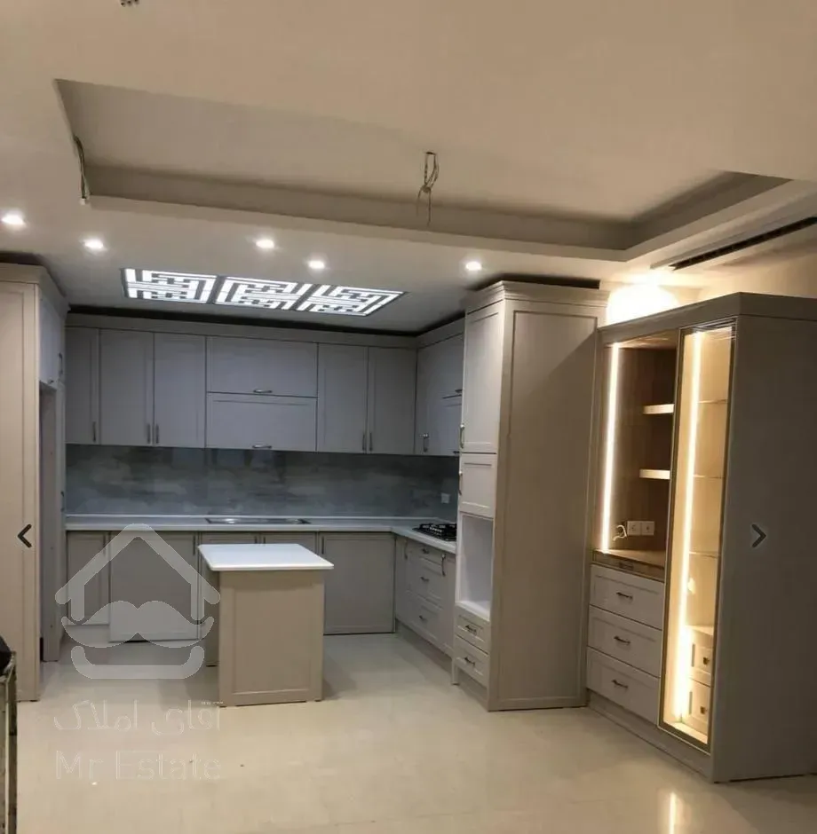 آپارتمان۱۱۳ متر۲ خواب/بدونه‌مشرف/جنوبی/نورگیر عالی