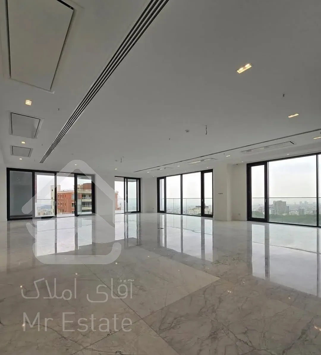 فروش آپارتمان ۴۰۰ متری ۴ خوابه در کامرانیه