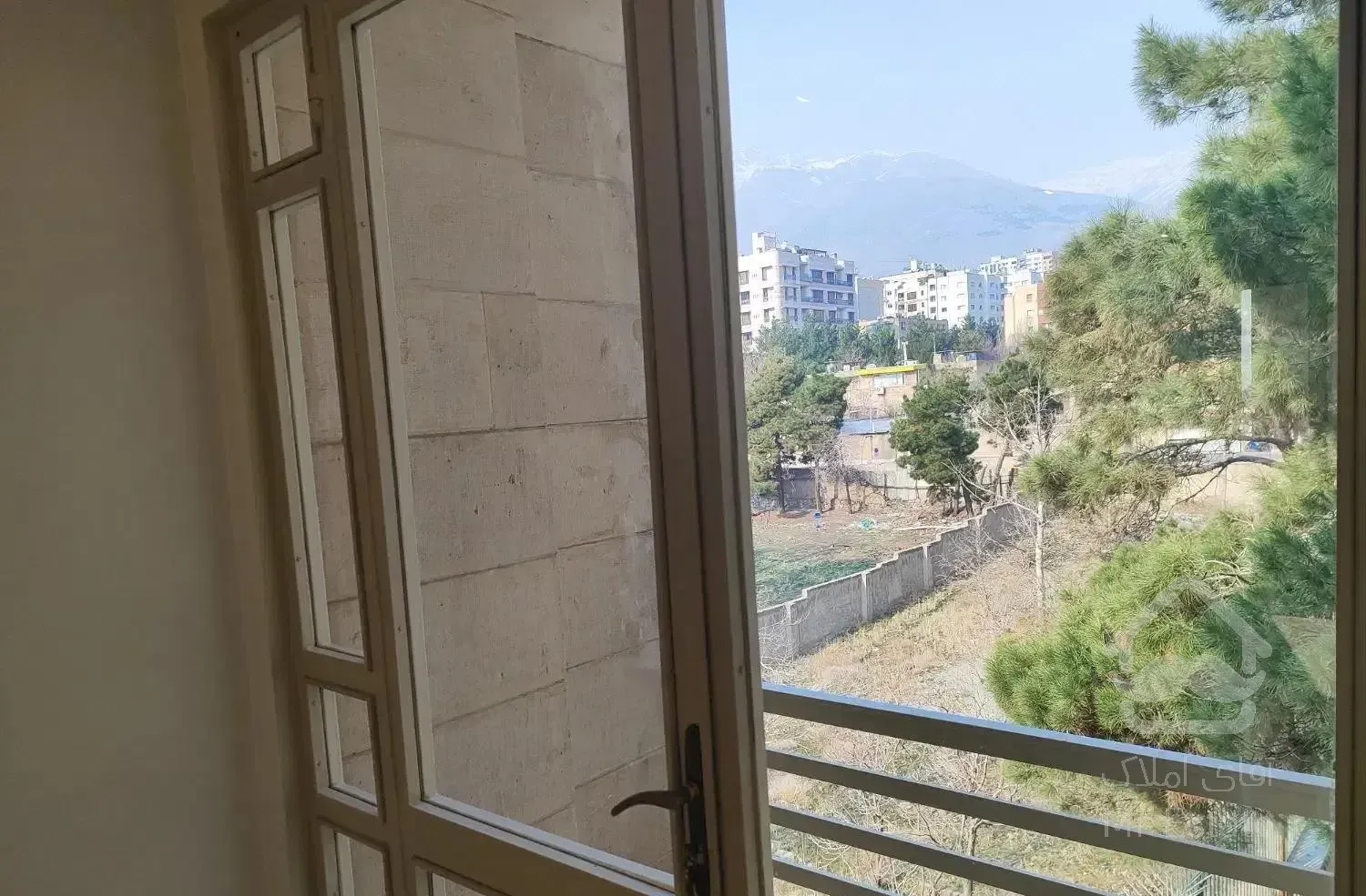 اجاره آپارتمان ۱۰۵ متری ۲ خواب شیک در اقدسیه