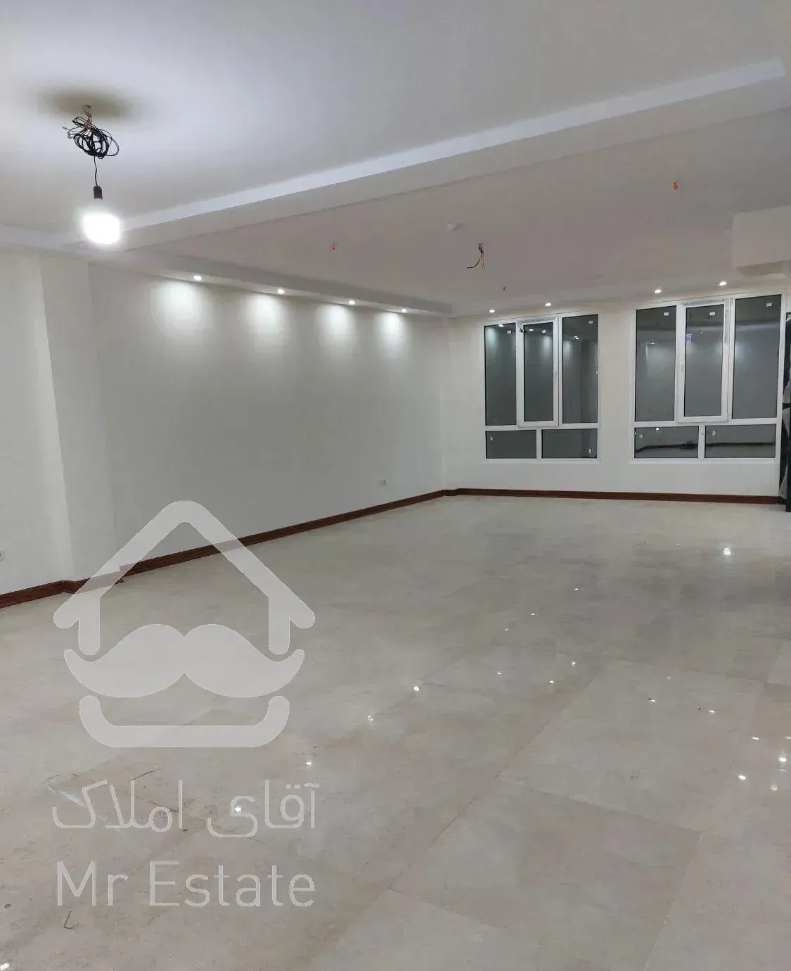 ۱۵۰ متر   کلید نخورده  پیروزی مقداد