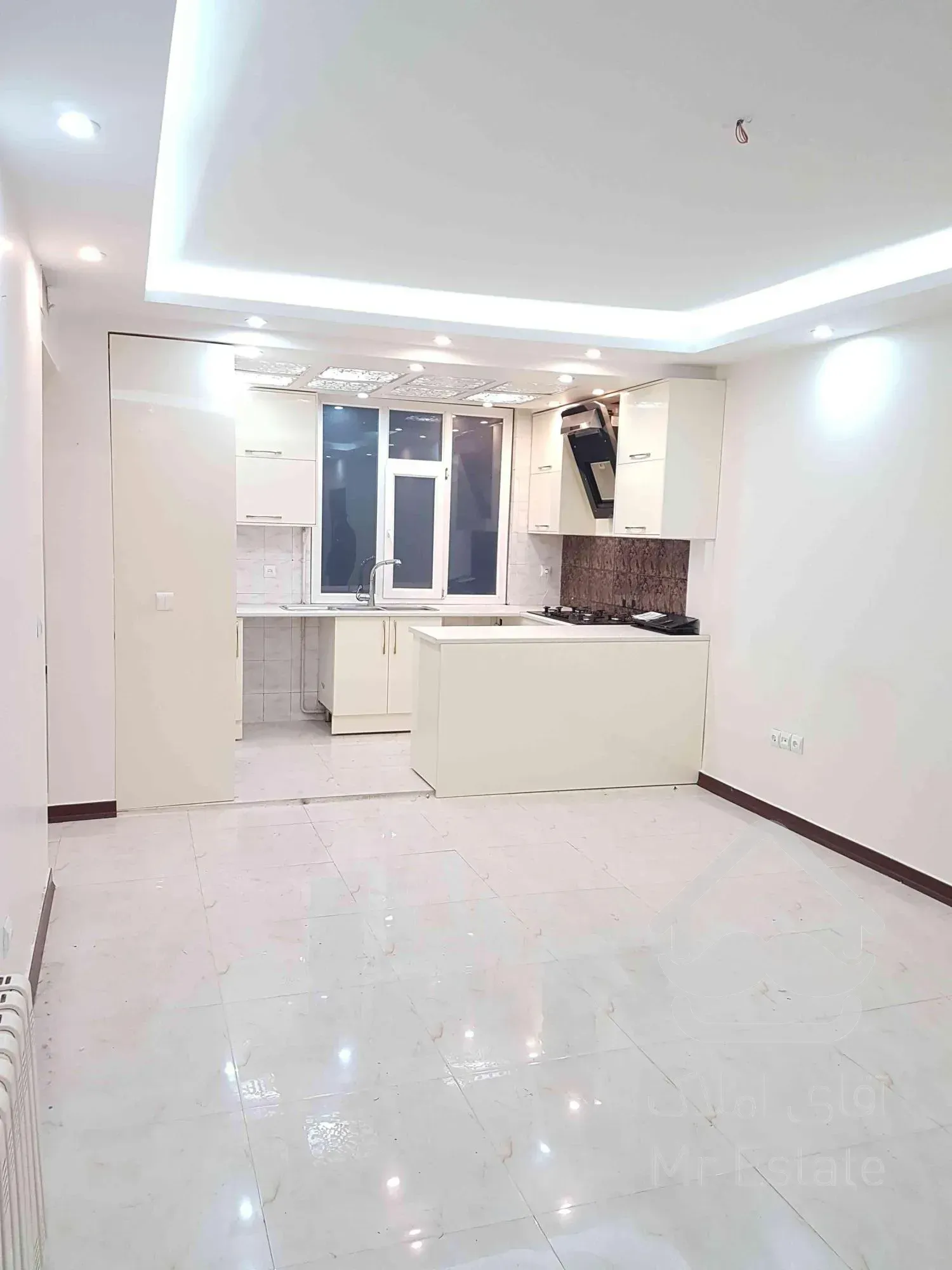 فروش آپارتمان دوخوابه شمال آیت الله کاشانی