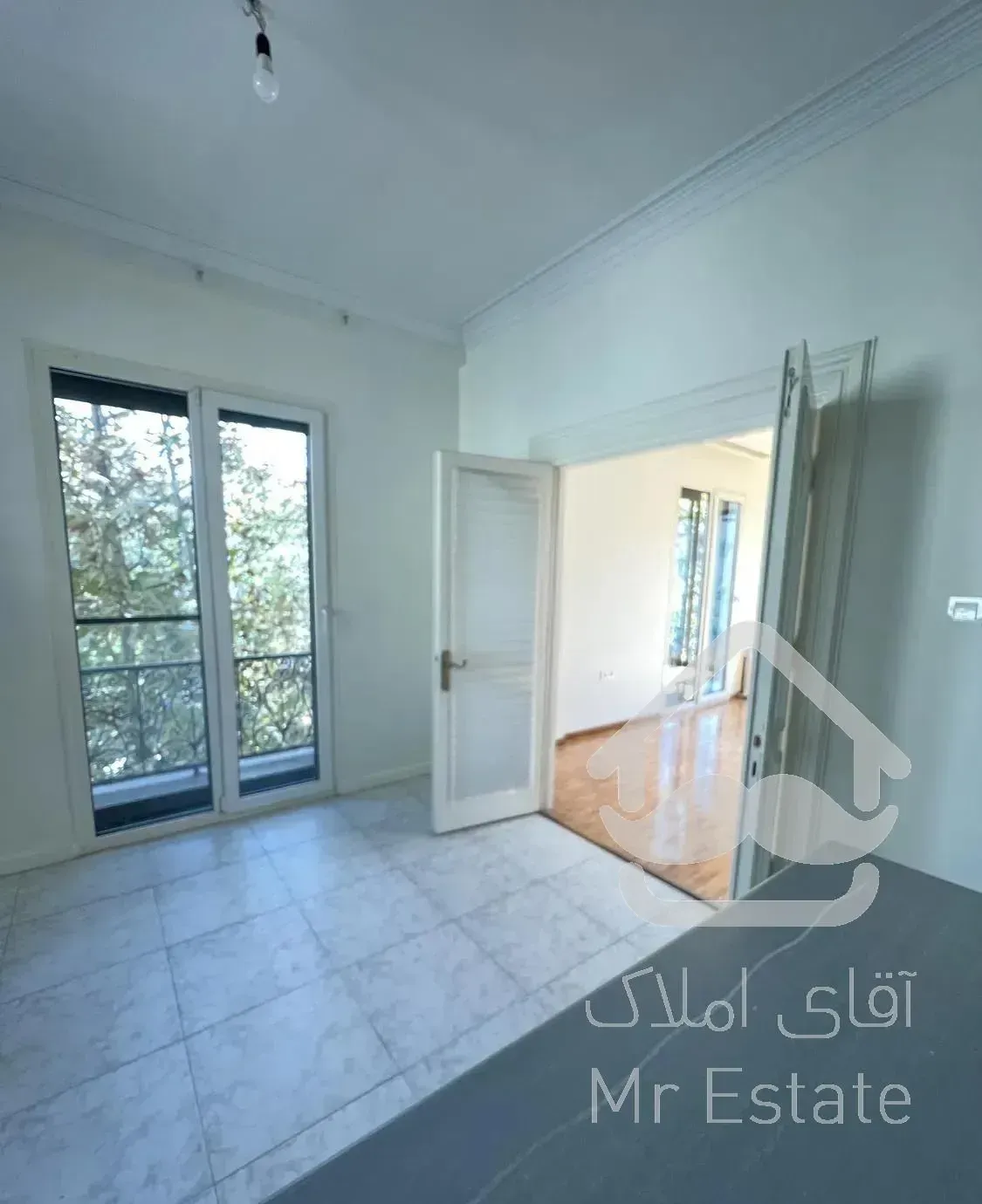 ۲۰۰ متر اپارتمان در منظریه جهانتاب