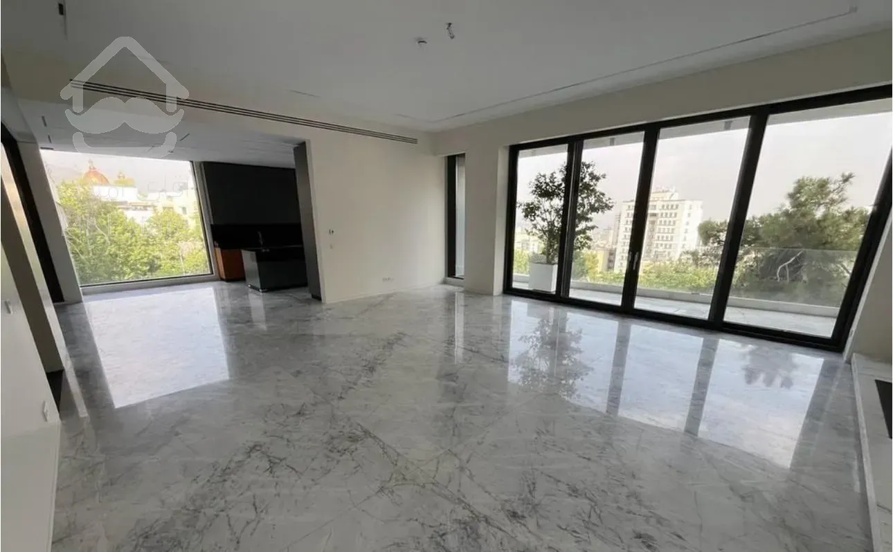 ۲۵۰ متر/Full مشاعات با نور طبیعی/سوپر نچرال