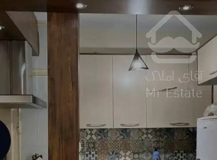 ۷۵ متر فاطمی غربی جمال زاده  پله خور دو طبقه