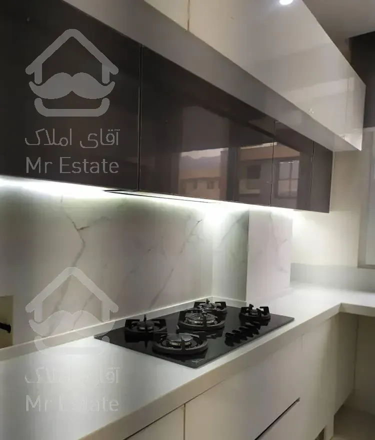 ونک شیخ بهایی شمالی 135 متر نوساز