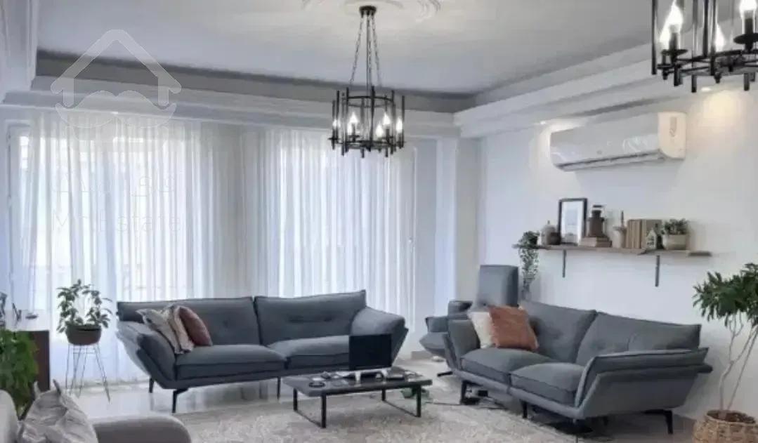 ۱۰۰متر/روبه نما/سالن پرده خور/پارکینگ/انباری