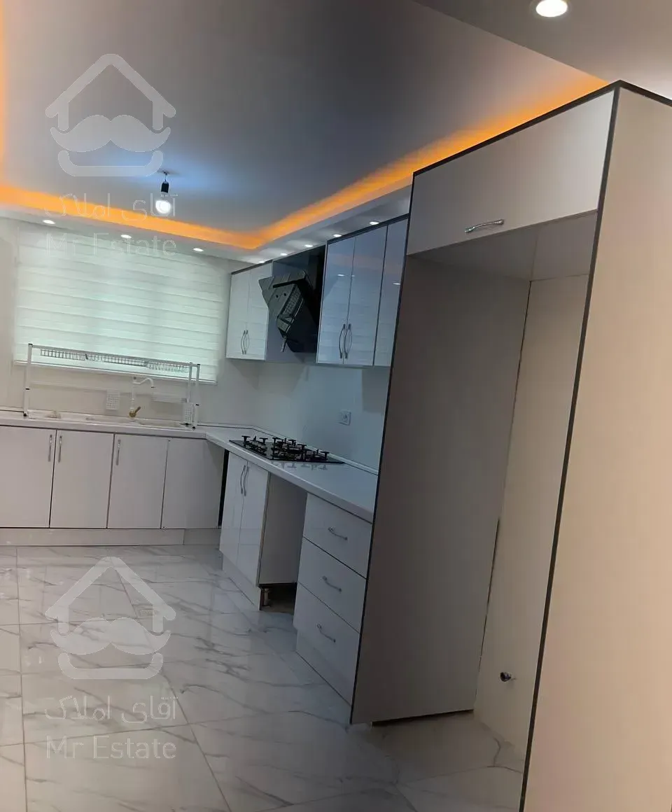 ۱۰۰مترهمکف فول بازسازی رستوران جوان