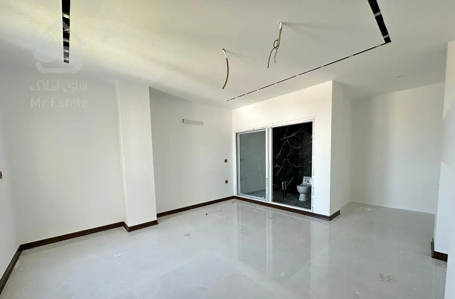 اپارتمان ۱۱۲ متری فرهنگ رویان/نوساز کلید نخورده