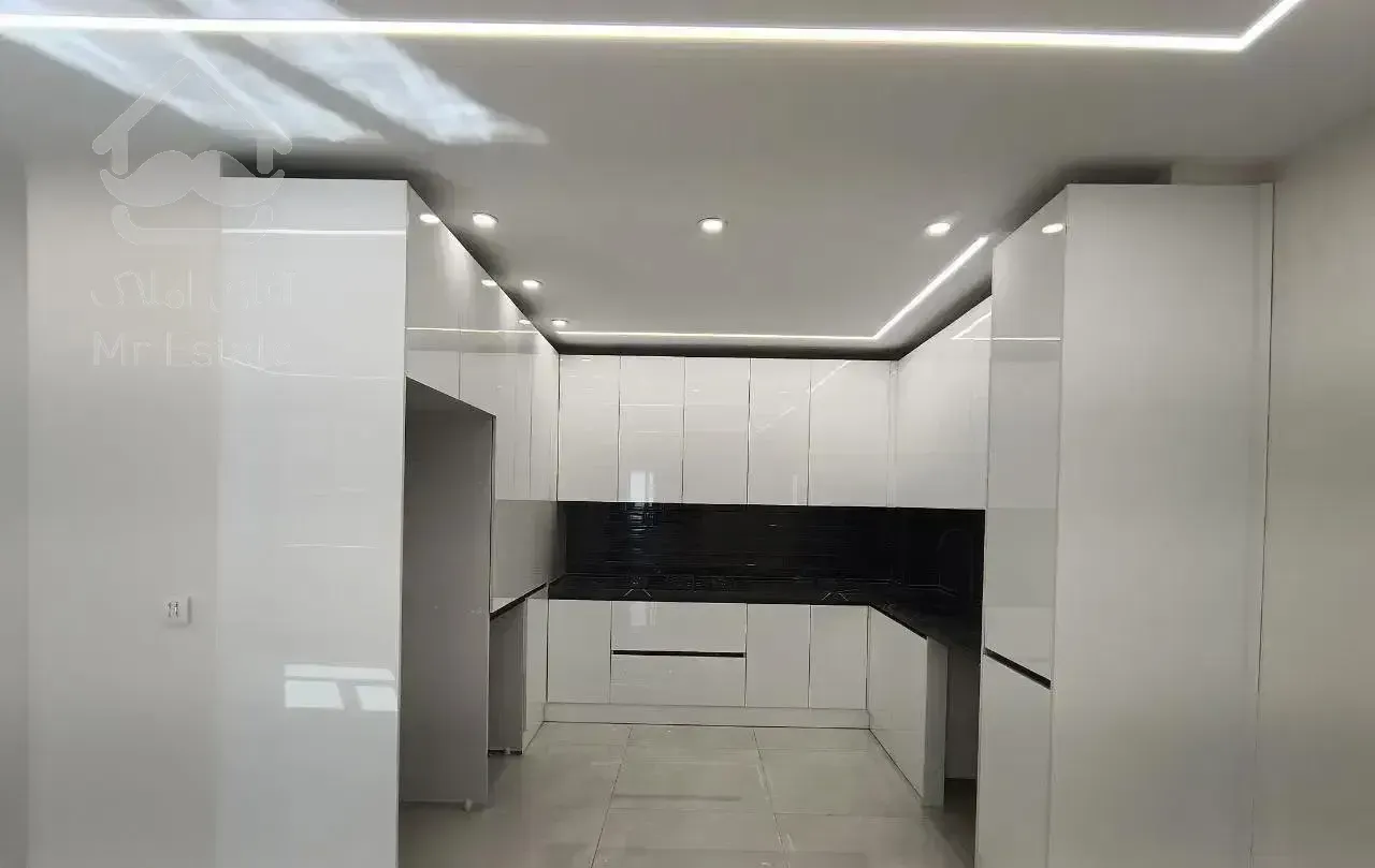 ۱۳۰ متر سه خواب پونک عدل شمالی