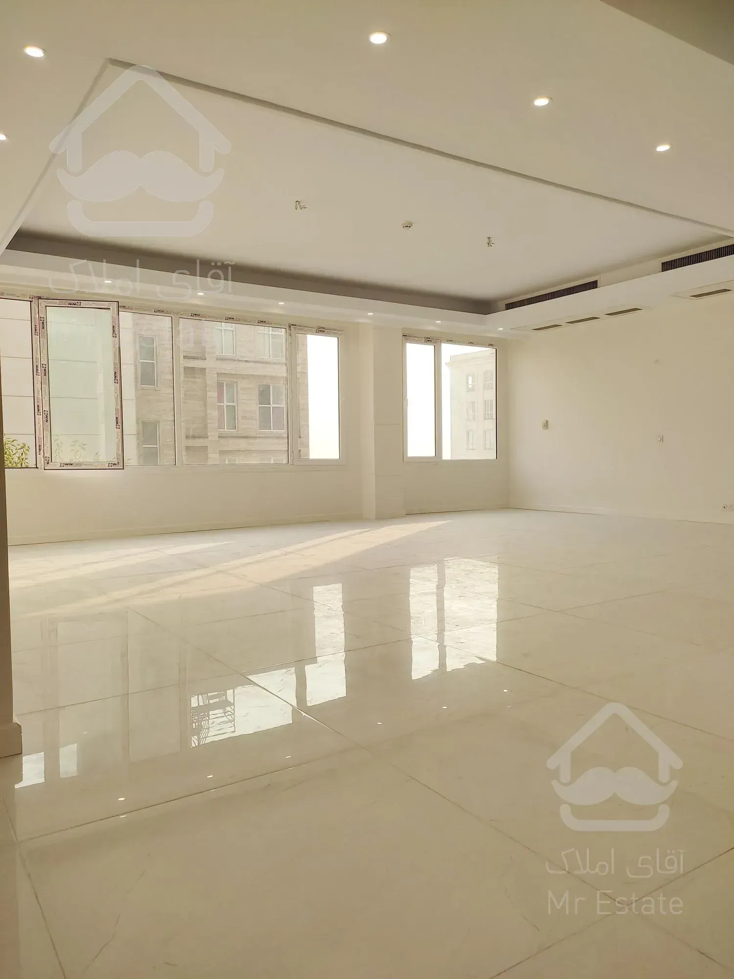 فروش193متر فول بازسازی. جمشیدیه. سه خواب مستر. محیطی با هوای عالی و آرامش بخش