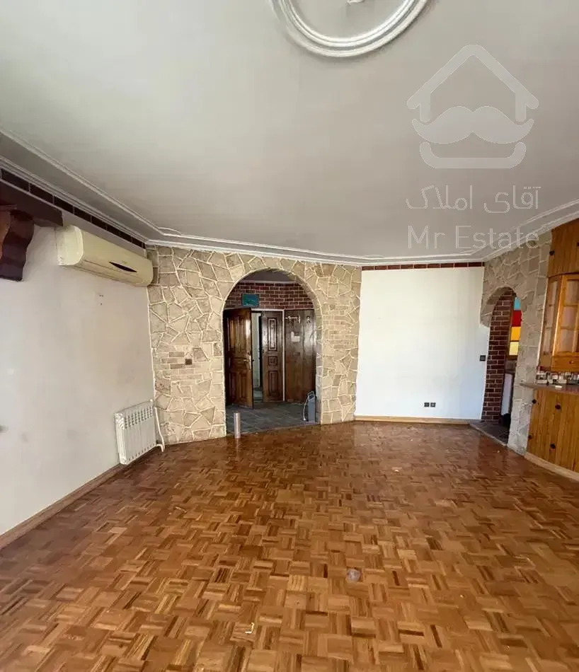 ظفر ۱۶۵متر طبقه۳ دو تراس بزرگ