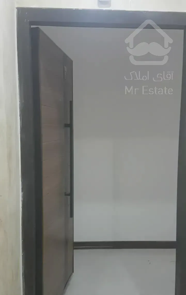 واحد ۱۳۳ متری کلید نخورده در زمزم