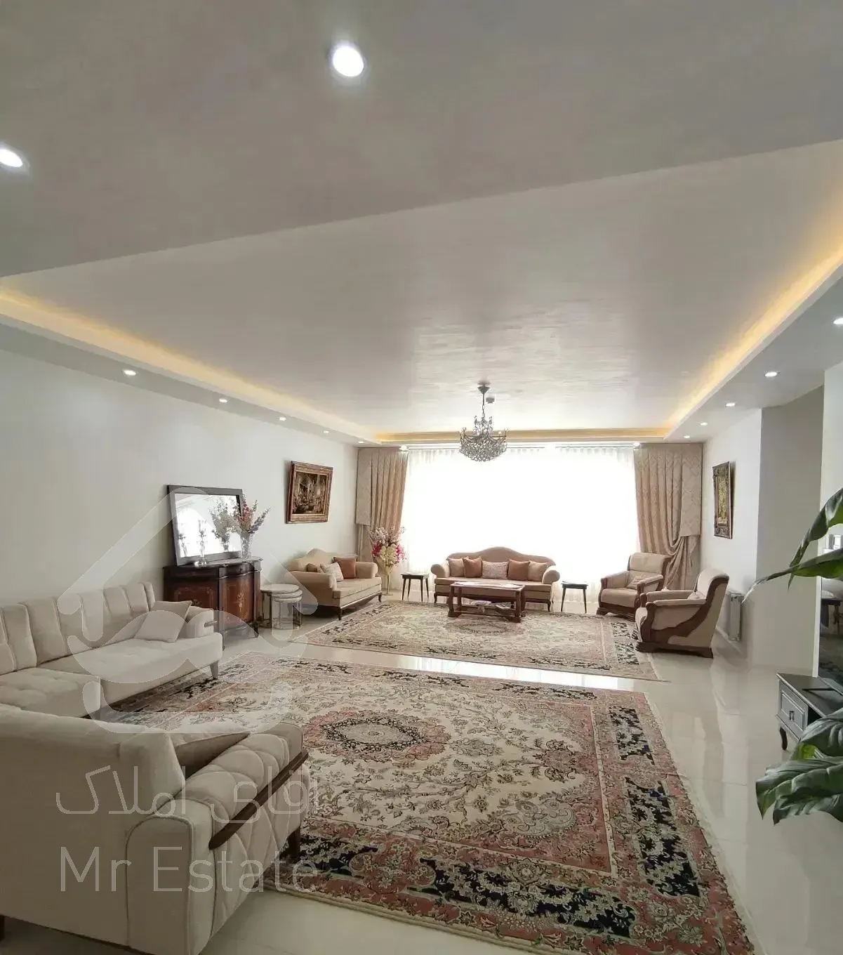 ۱۲۵ مــتر / ۱۰ واحــدی / سازمان شمالی / ۲ پارکینگ