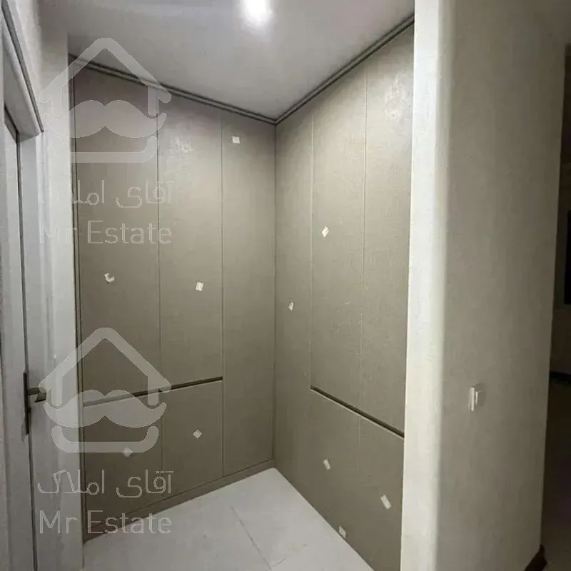 آپارتمان 120 متر -نوساز -کلید نخورده -جمهوری