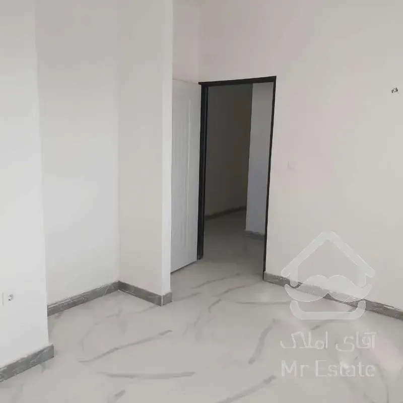 آپارتمان 170 متری_نوساز_بسیارشیک وتمیز_جمهوری