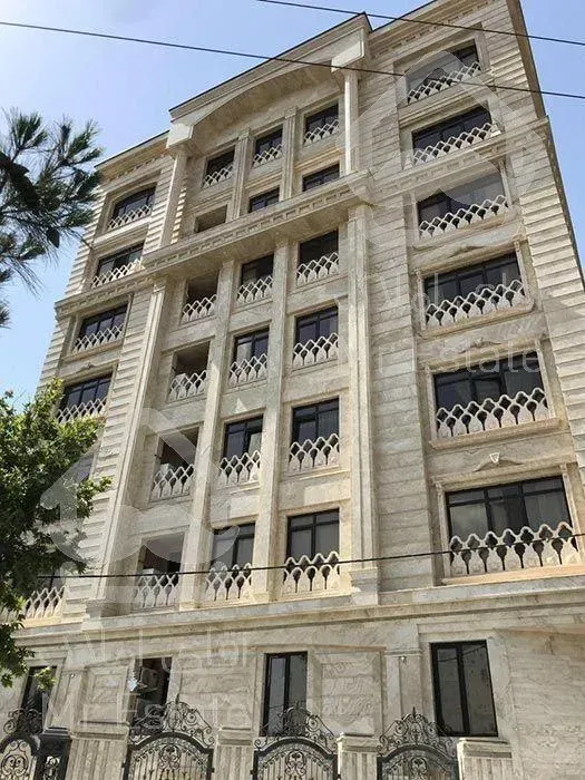 مستغلات 2000 متری ونک