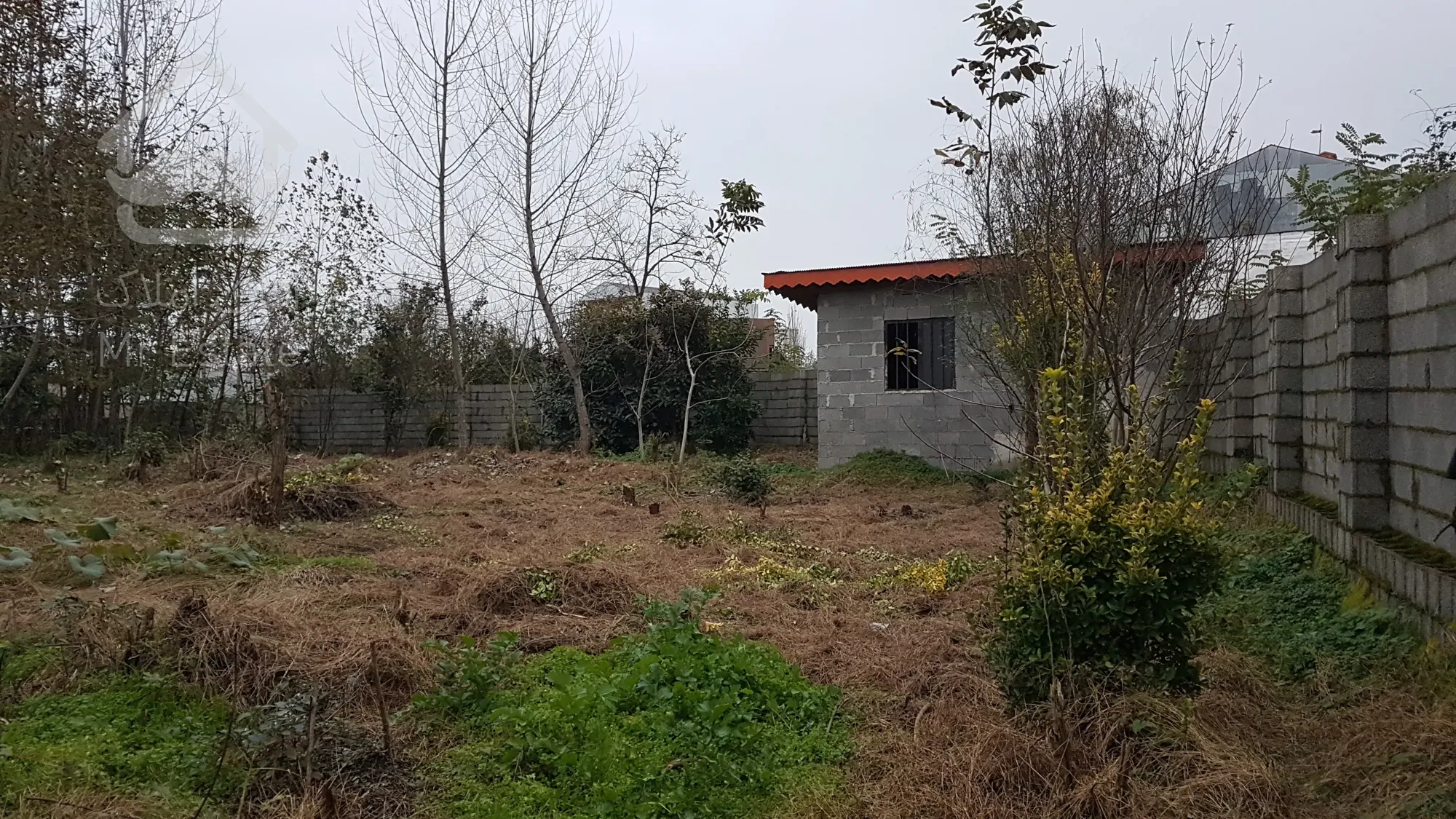 پانصدمتر و پنج دسیمتر زمین مسکونی شهری دارای سند تک برگ