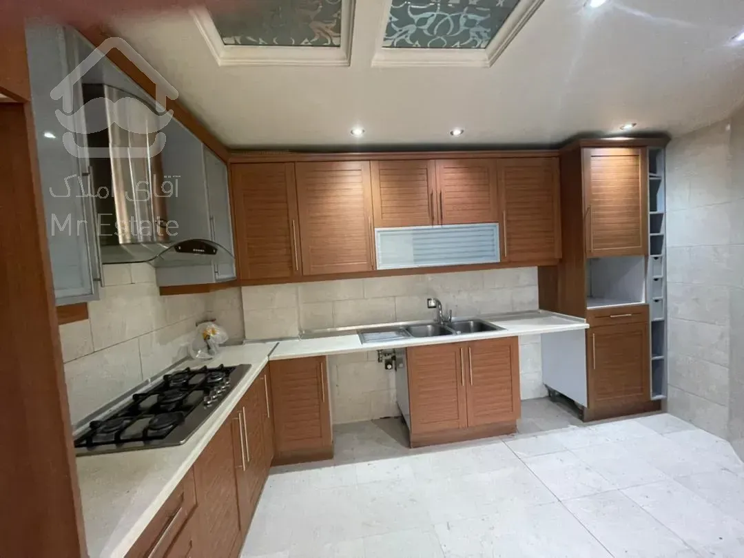 فروش 110 متری پاسداران