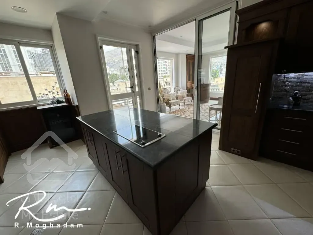 فروش اپارتمات 247 متری الهیه