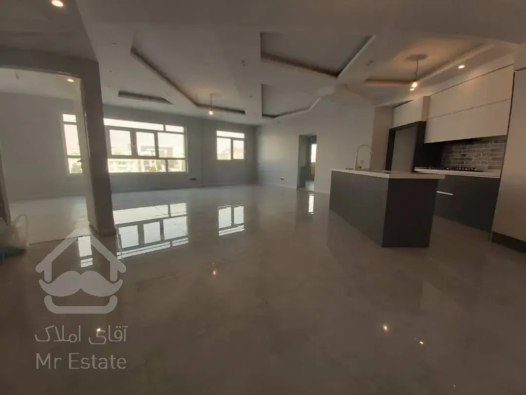 105 متر اجاره اختیاریه