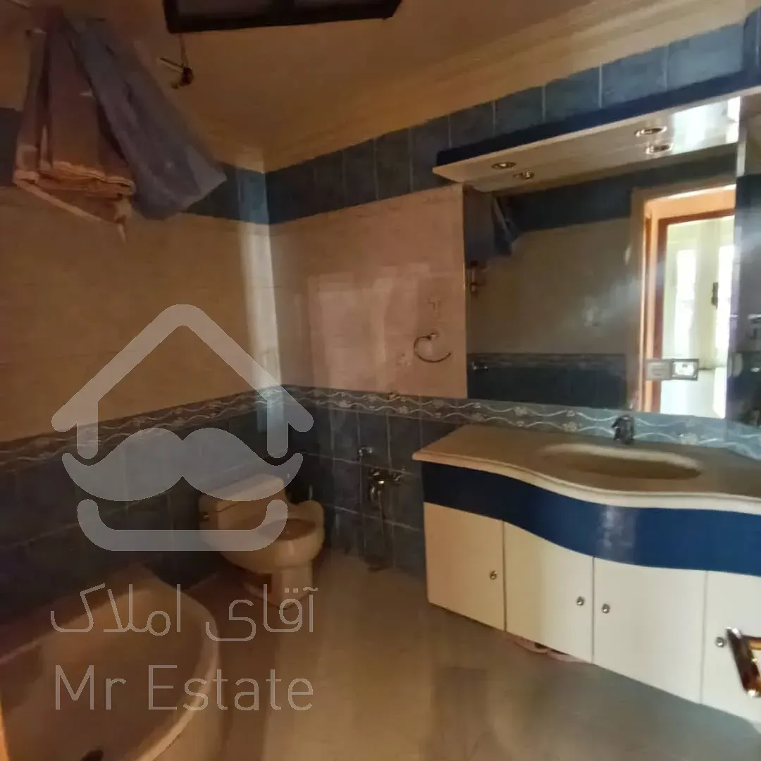 فروش اپارتمان 260 متری زعفرانیه