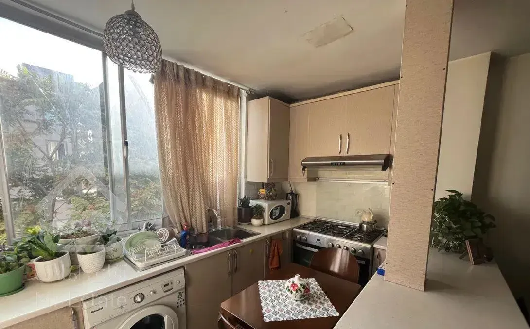 اپارتمان۴۱متری/فول بازسازی/گذراصلی۱۲متری