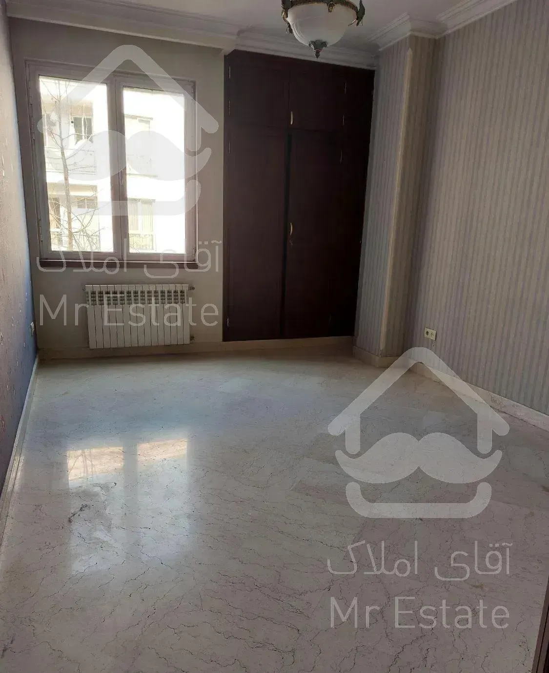 آپارتمان ۲۶۰ متر ۴ خواب تک واحدی استخردار