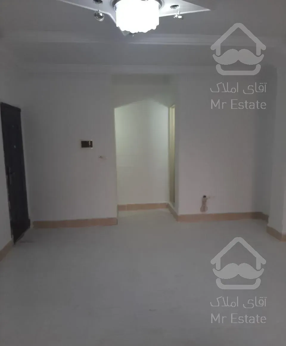 49 متر روبنما  طبقه 2   با اسانسور