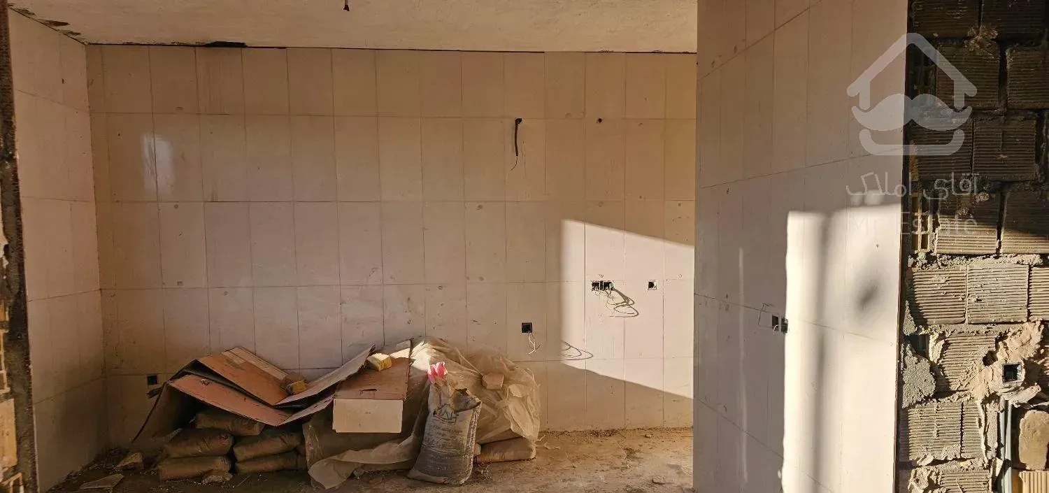 فروش خانه ویلایی ۱۰۰ متری۲ خواب در حاجی آباد نیزار