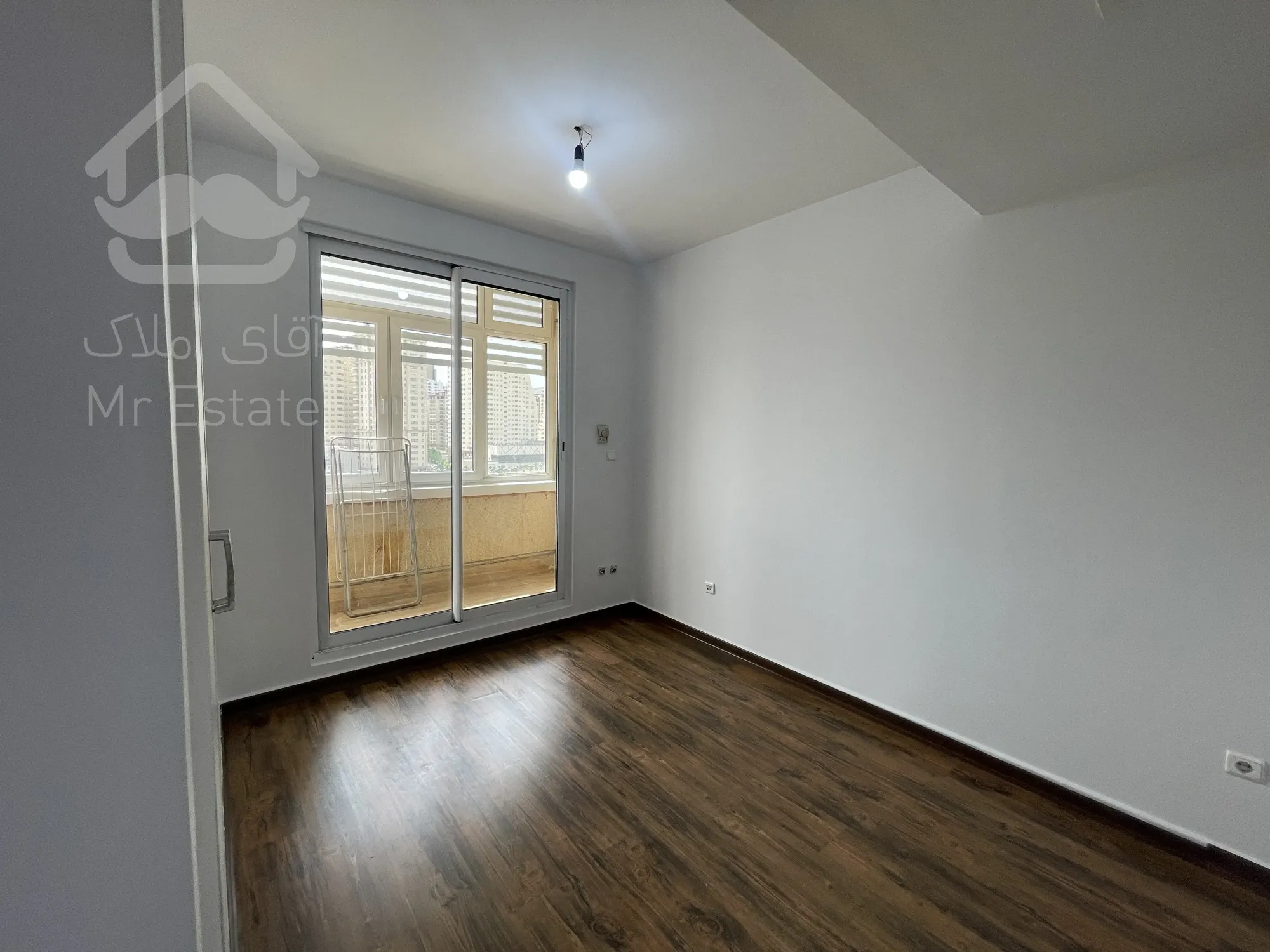 ۱۲۵ متر ۳ خواب برج مجلل عرفان