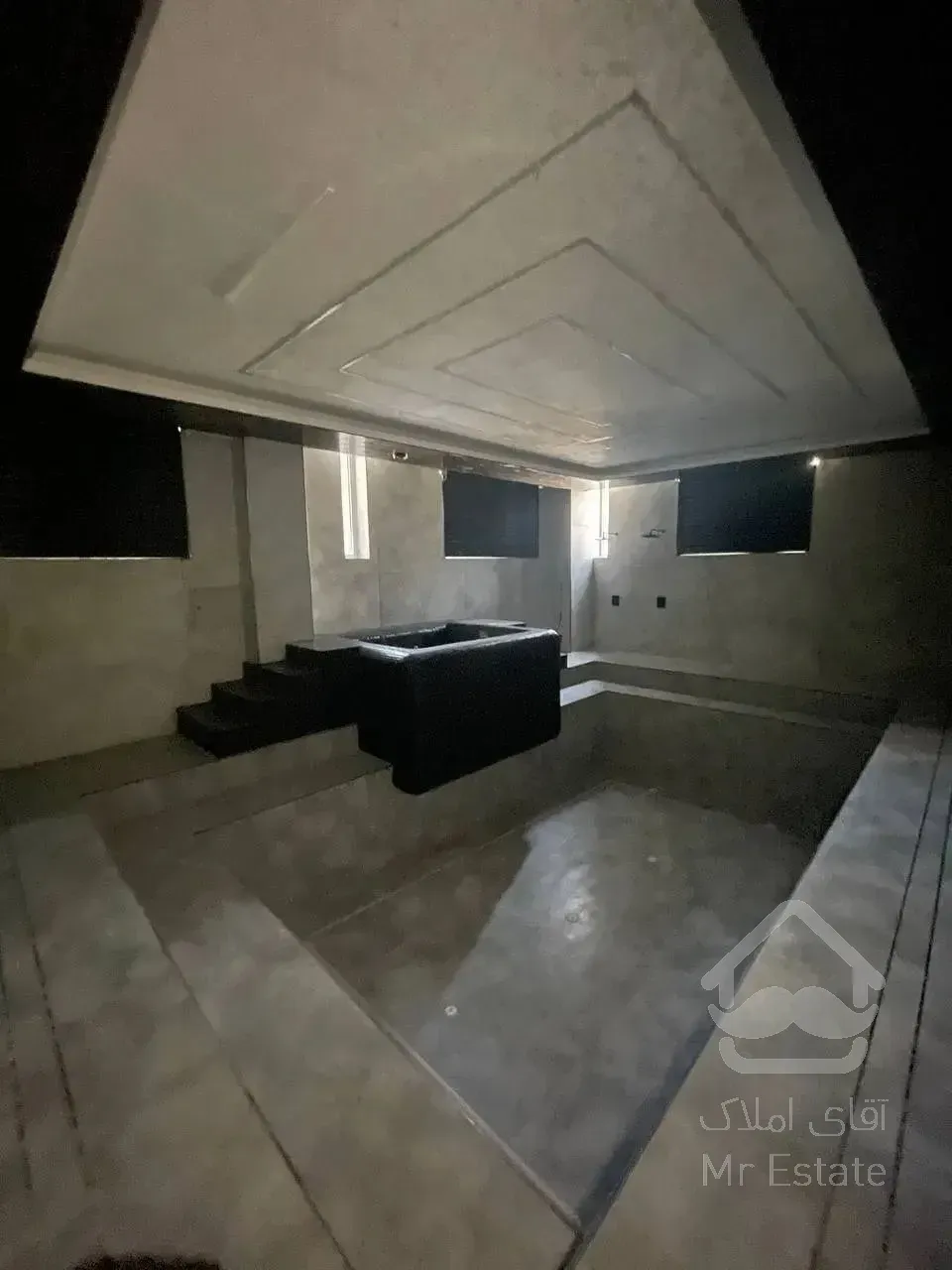 فروش ویلای تریبلکس با معماری مدرن و استخر