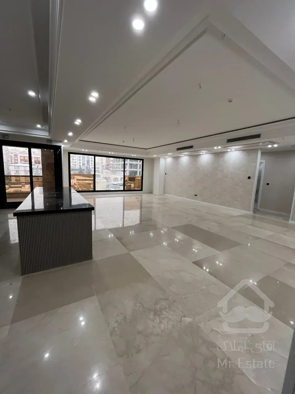 فروش واحد 200متری ویو دار رونیکا پالاس قیطریه