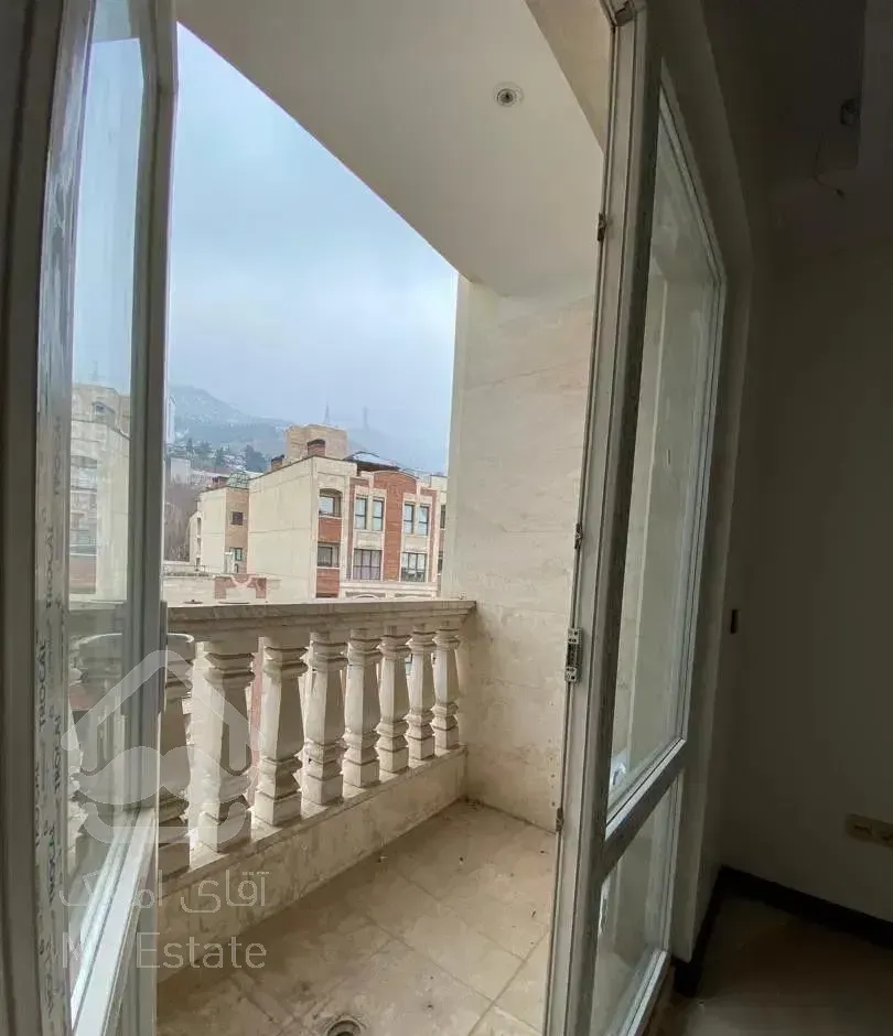 آجودانیه ۱۱۲ متر