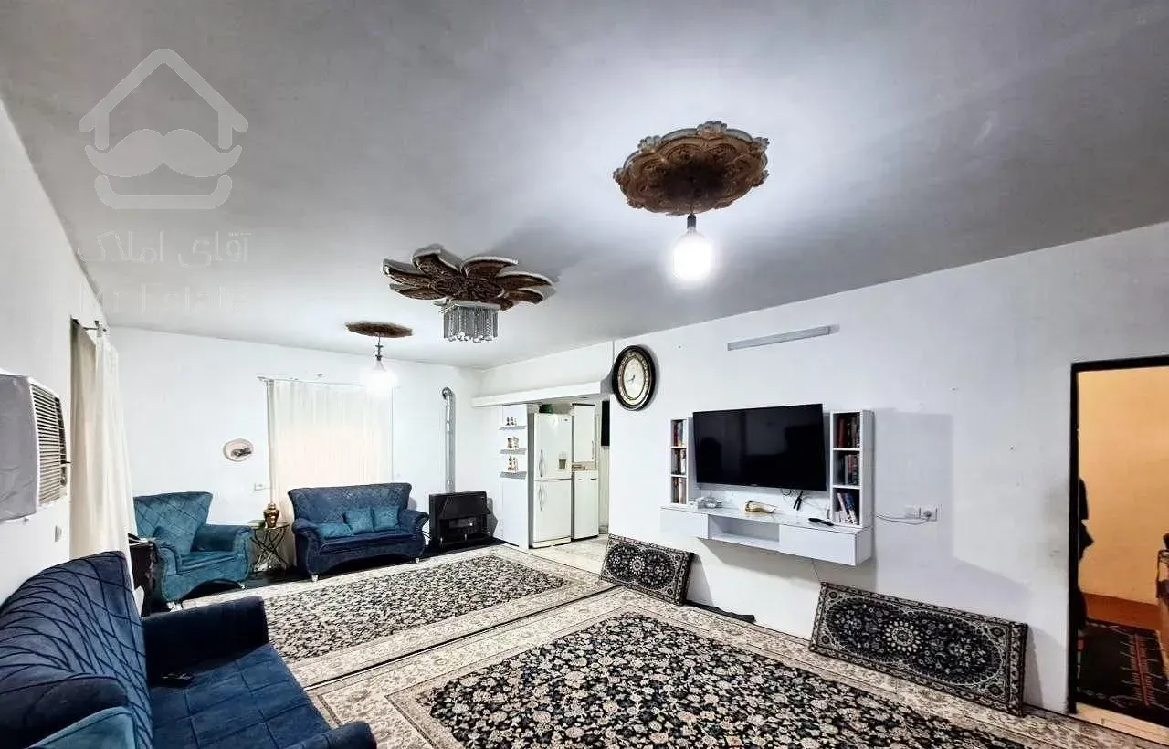 این خونه روستایی باانشعابات اختصاصی از دست نده