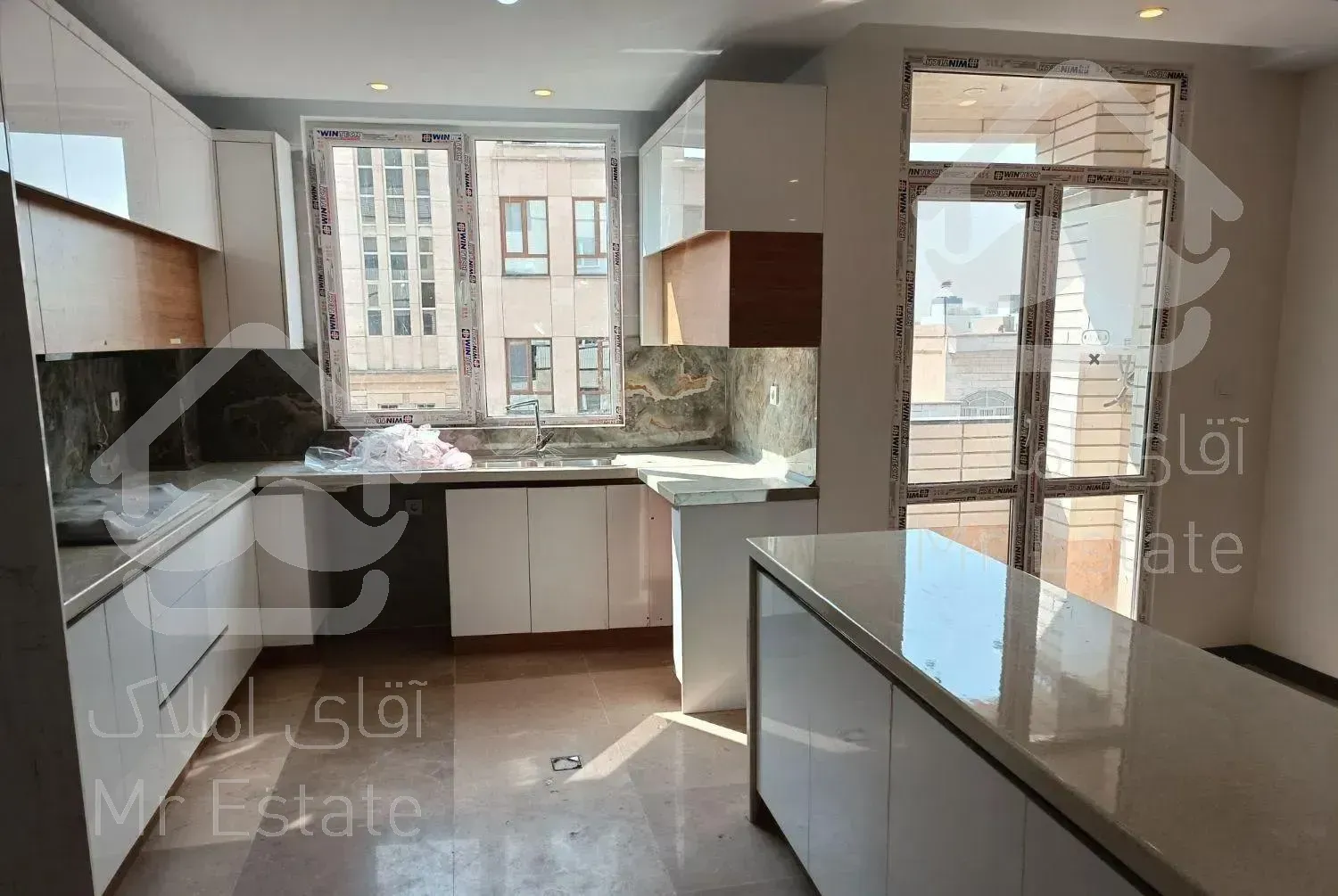 115  متر   دو   خوابه   ایرانشهر   خردمند  جنوبی