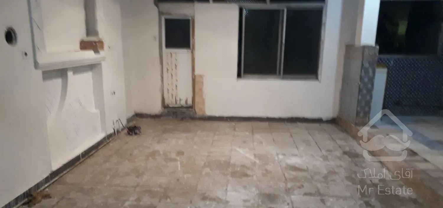 اجاره آپارتمان ۵۵ متری ۱ خوابه طبقه ۱ در باغ آذری