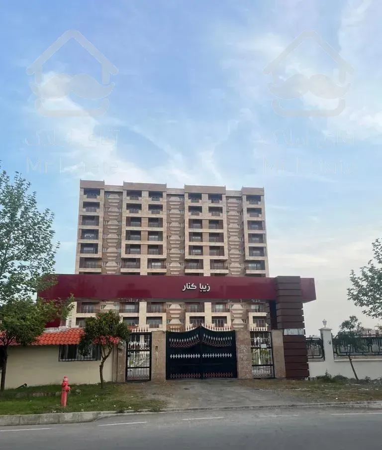 125متری طبقه هشتم برج 10 طبقه