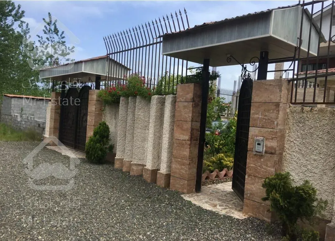 ۳۲۷متر زمین دارای ۲۰۰ متر زیر بنا/ویلا ساحلی/مالک فروشنده