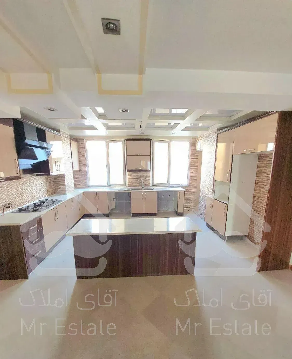 ۱۲۱ متر فول امکانات بلوار بیژن