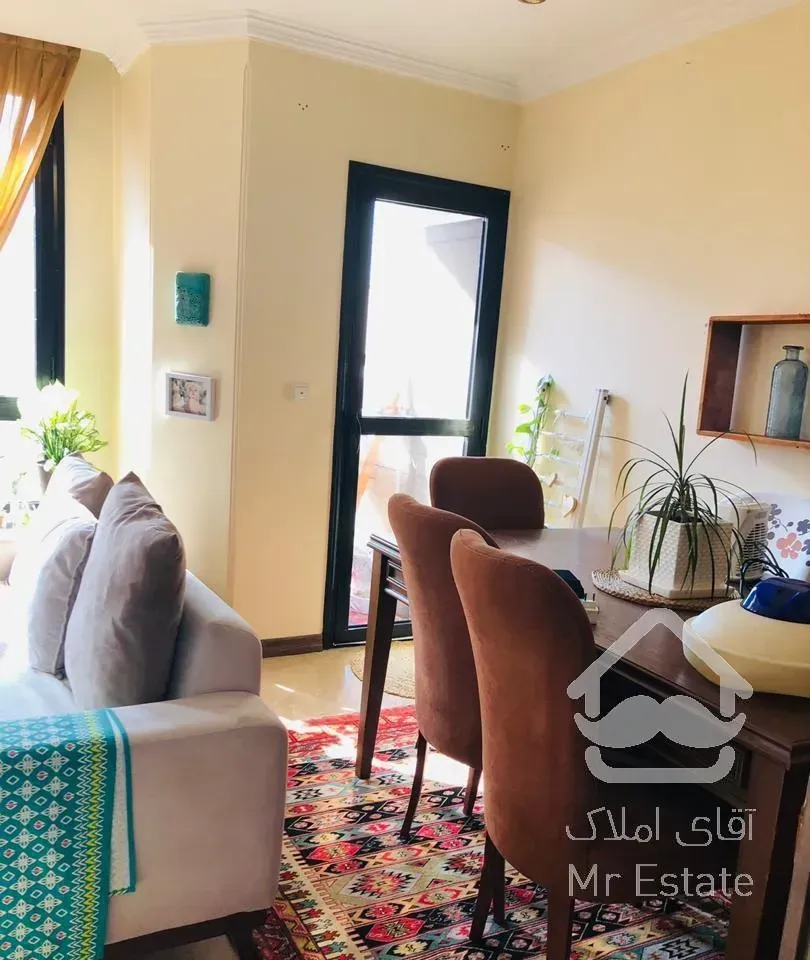 کمالی‌شرقی ۷۰متر ۲خواب  ۶ساله رو به آفتاب