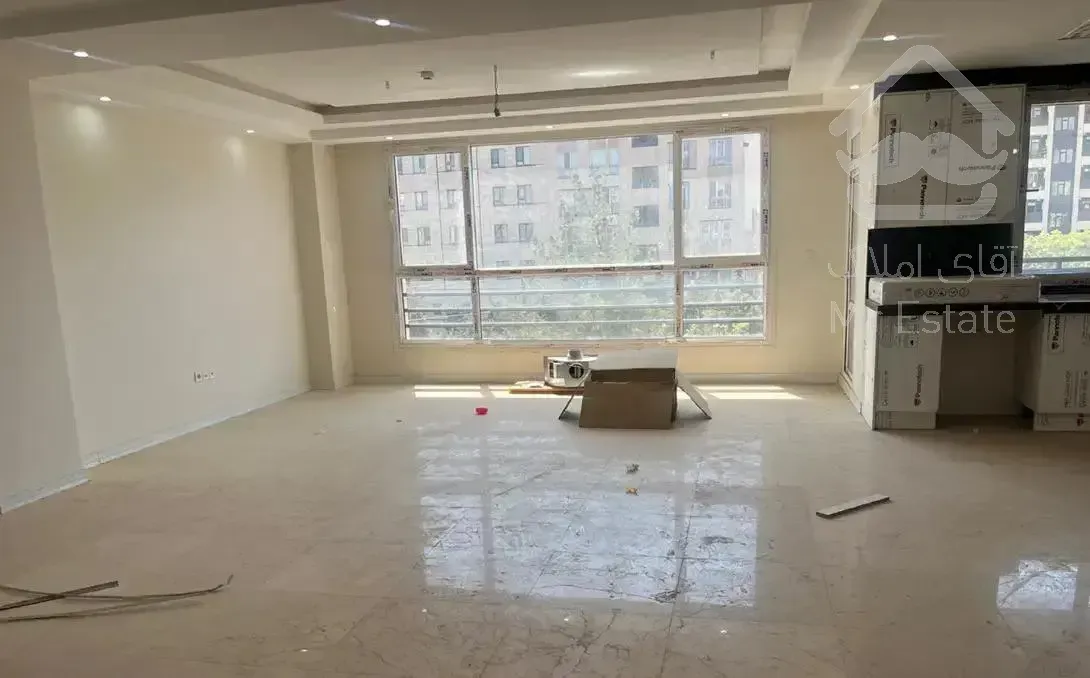 آپارتمان کلید نخورده* *زیر قیمت منطقه**