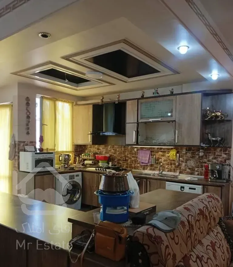 فروش آپارتمان ۱۳۰ متری/شاهین شمالی گلستان شرقی