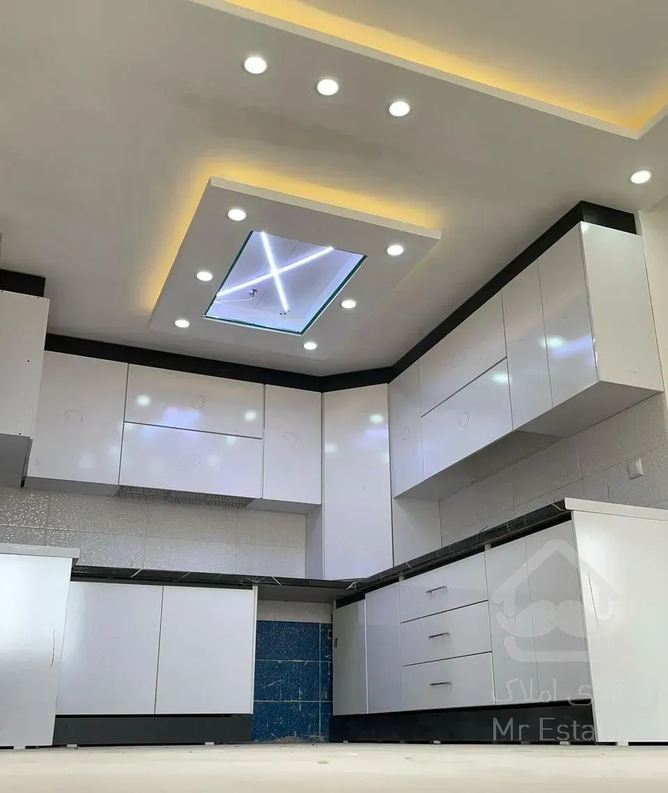 هسا۱ ۷۸متری آسانسور روشن