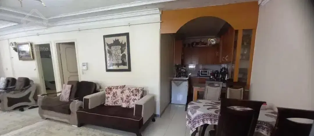 فروش آپارتمان ۱۰۰متری  خ امام رضا