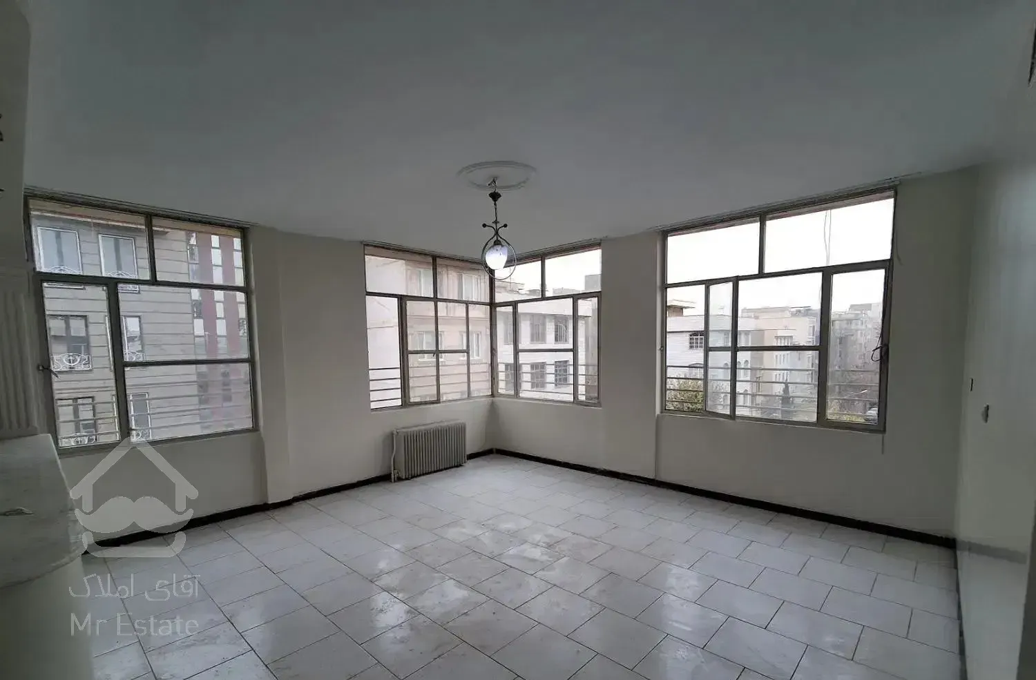 ۳ خواب با ویو میدان تک واحدی