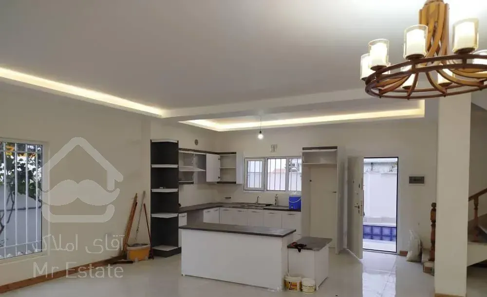 فروش خانه ویلایی ۲۰۰ متری ۳ خوابه