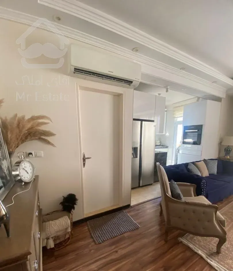 92متری/سالن مربعی بدون پرتی/فول بازسازی