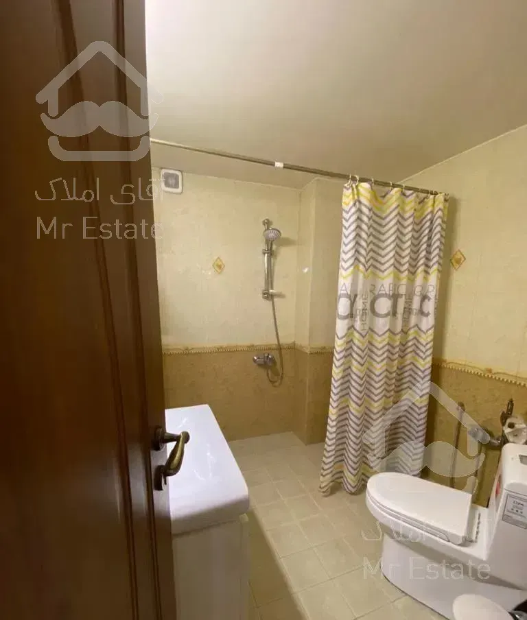 شیراز جنوبی بلوار علیخانی ١٨٠ متر ٣ خوابه