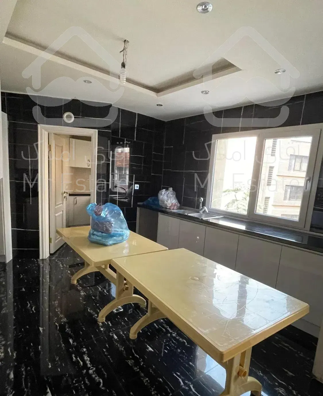 آپارتمان ۱۷۰ متری میرداماد