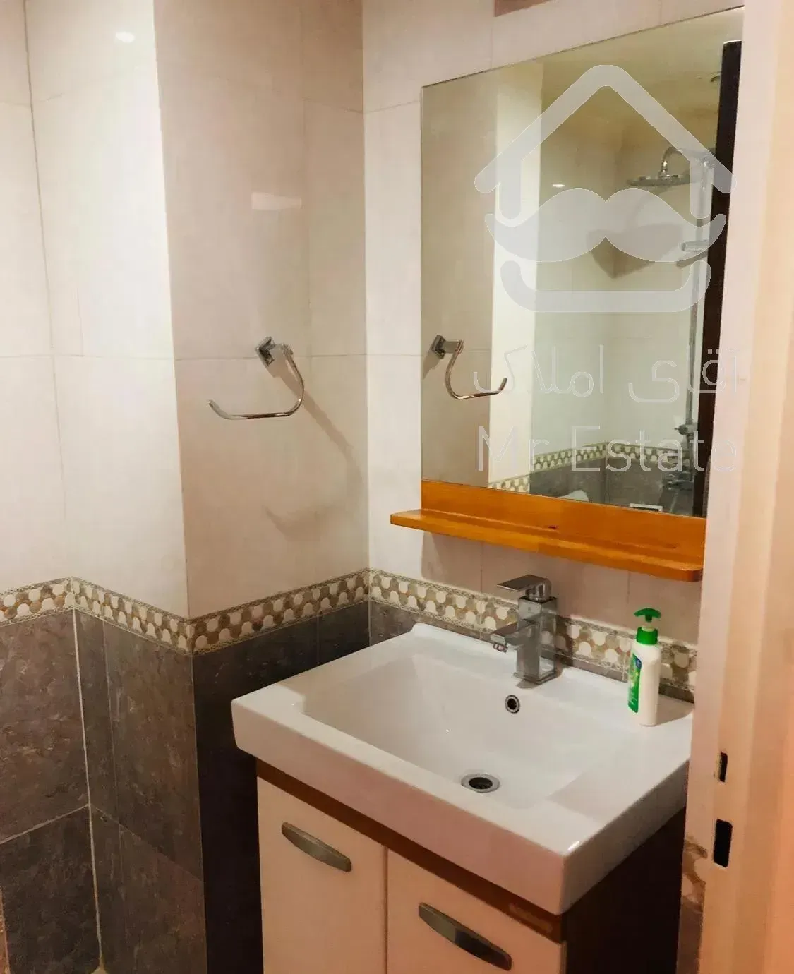 جردن ۱۳۰ متر سه خواب